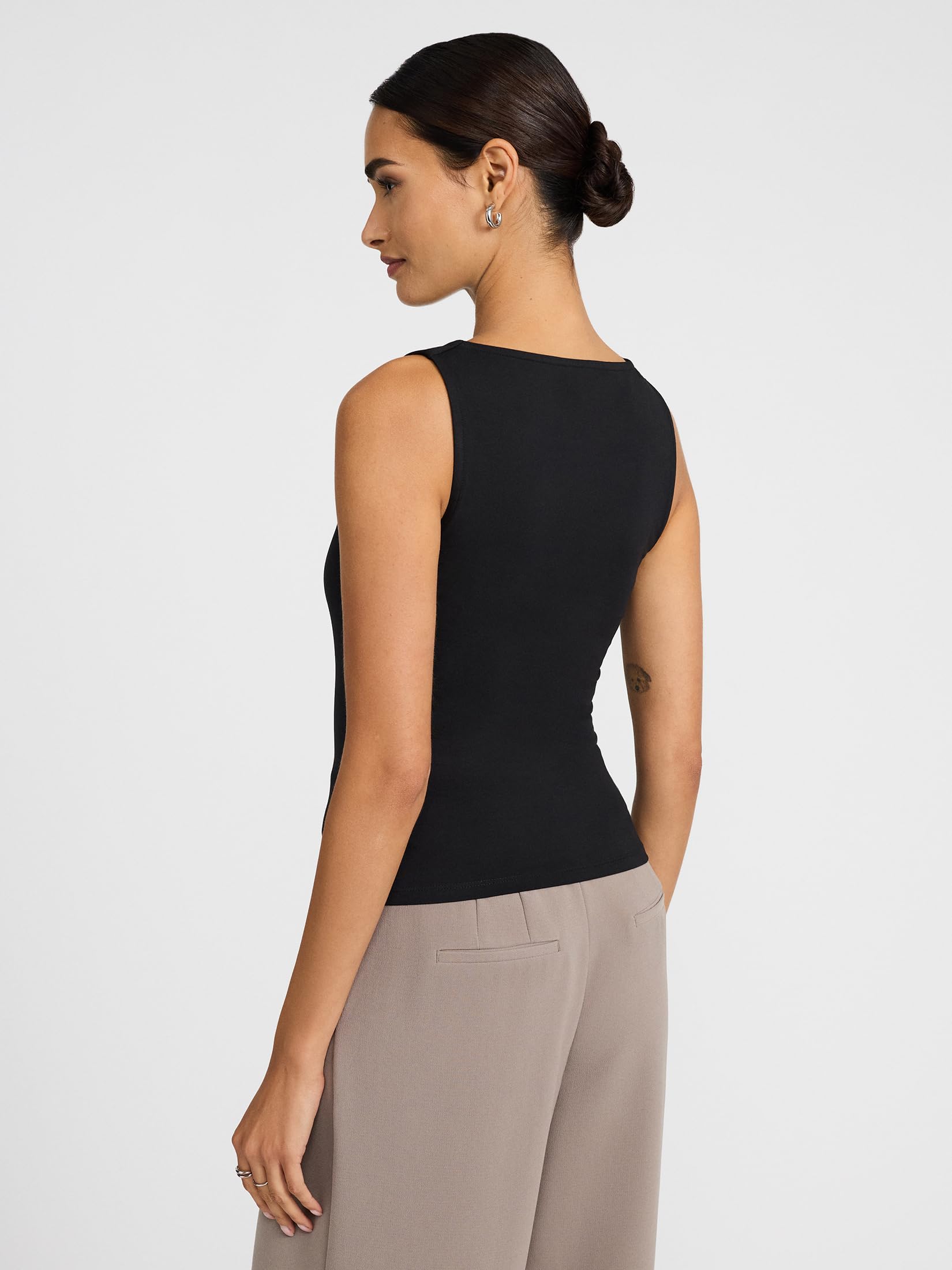 EXPRESS Women’s Body Contour Tank – Fitted Boatneck Cotton-Blend Top with Smoothing Stretch and Layering Essential Style - Image 2