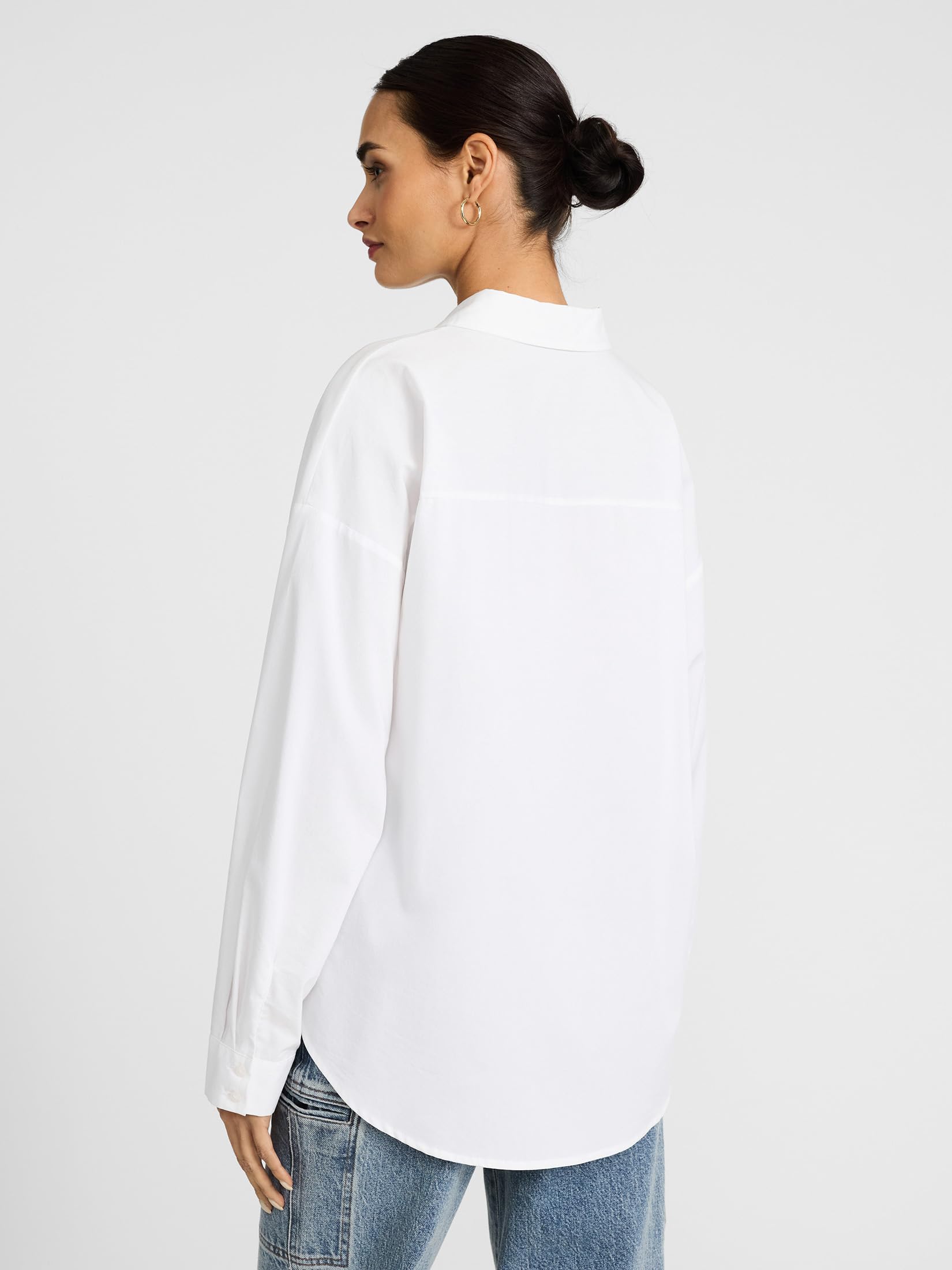 EXPRESS Women’s Boyfriend Fit Portofino Shirt – Cotton Poplin Long Sleeve Button-Up, Lightweight Office-to-Weekend Top - Image 2