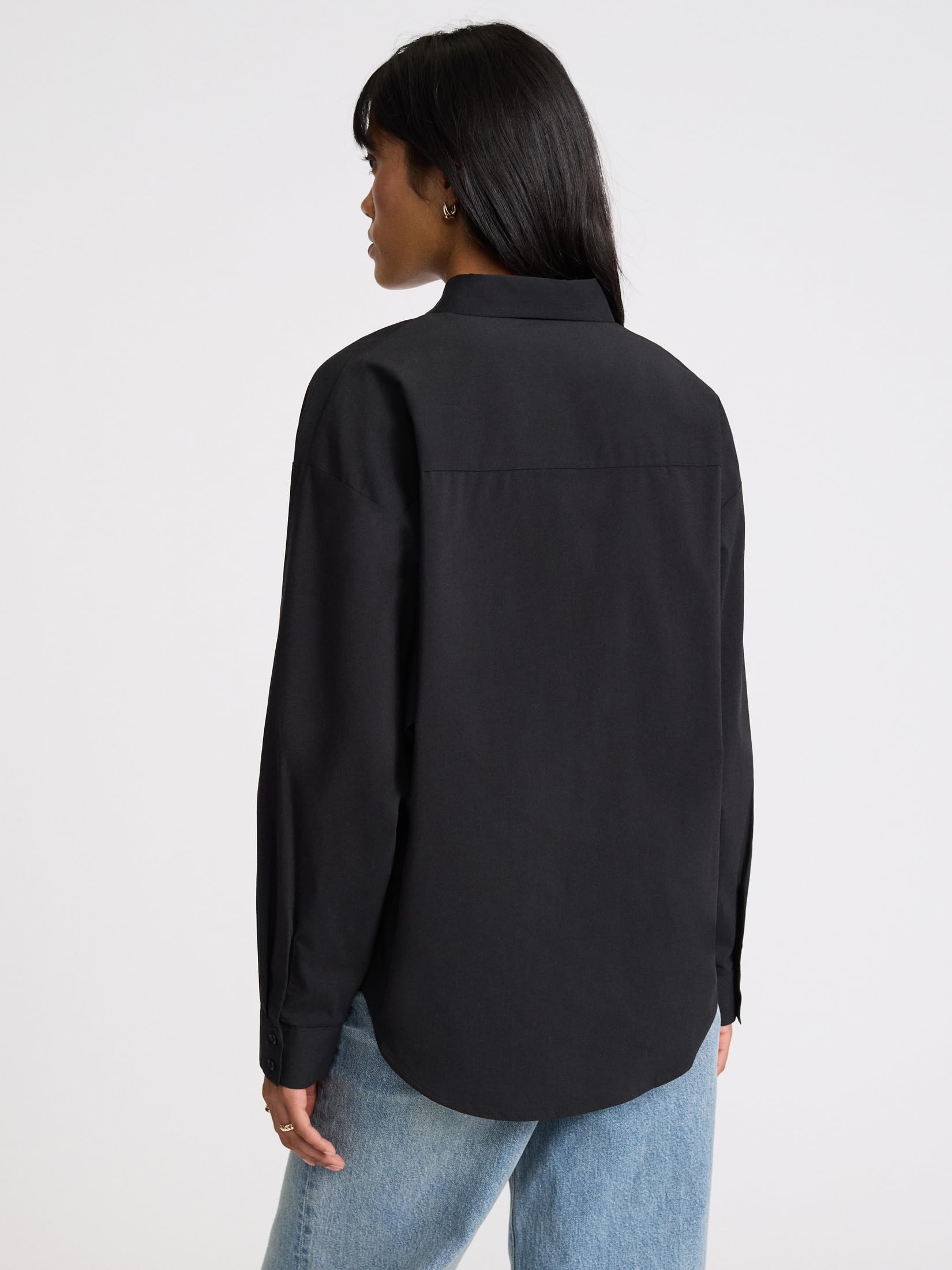 EXPRESS Women’s Boyfriend Fit Portofino Shirt – Cotton Poplin Long Sleeve Button-Up, Lightweight Office-to-Weekend Top - Image 2