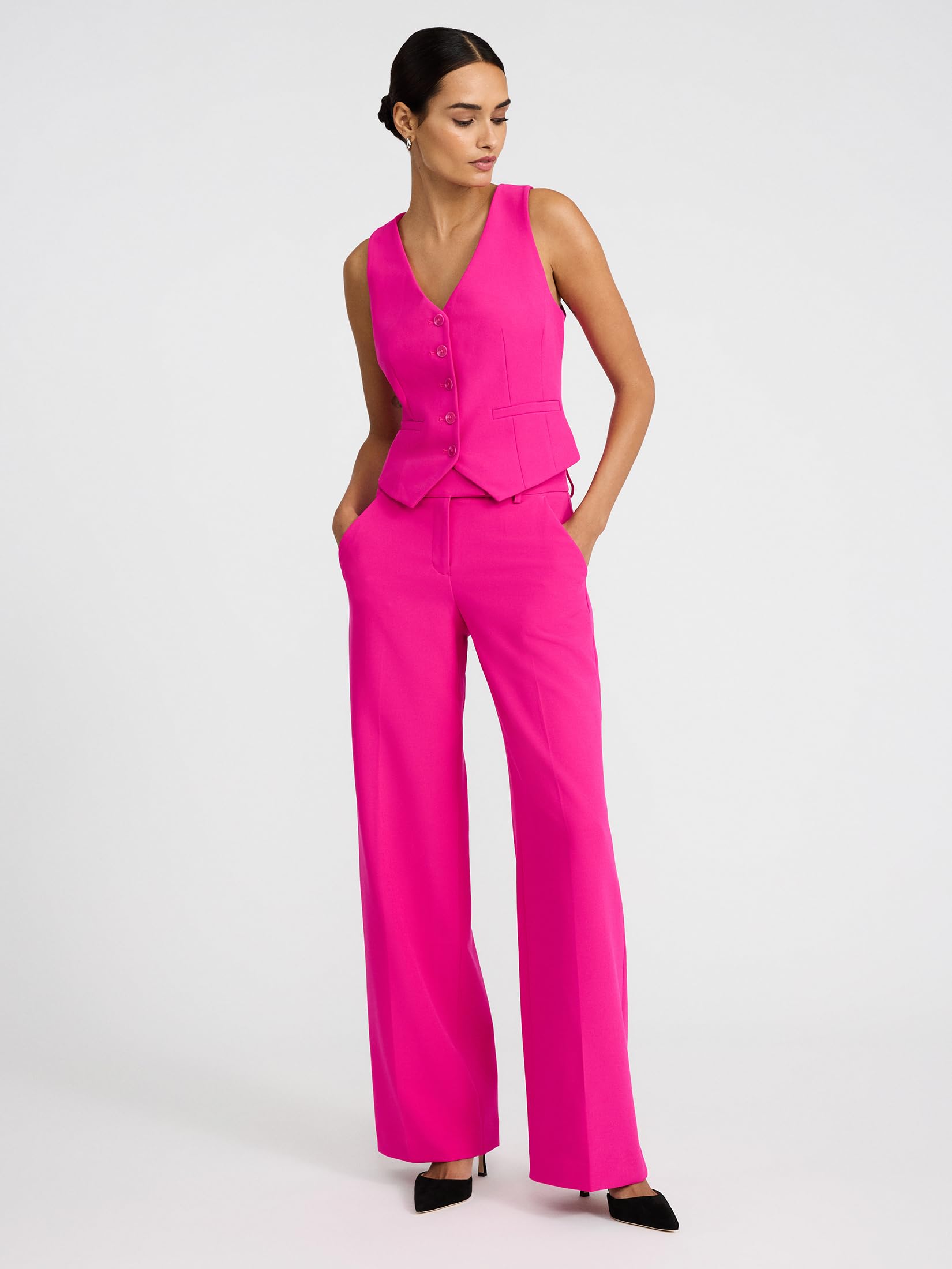 EXPRESS Women’s Editor Blazer Vest – Five-Button Sleeveless Jacket in Studio Stretch Twill with Tailored Fit - Image 3