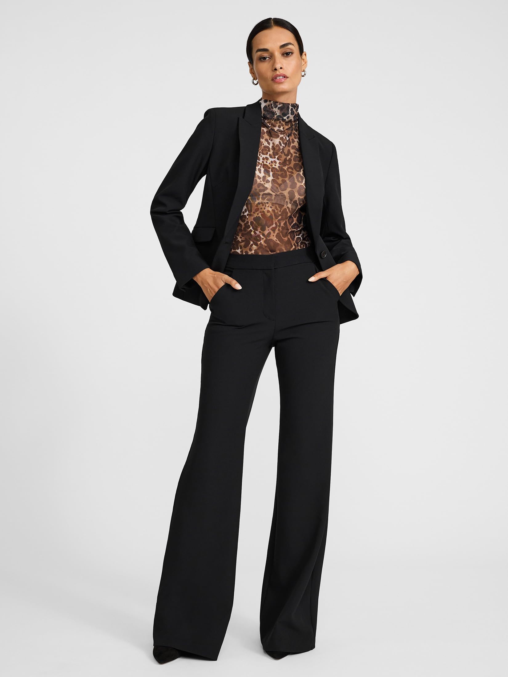 EXPRESS Women's Editor Fitted One Button Blazer, Studio Stretch Twill - Black - Image 3