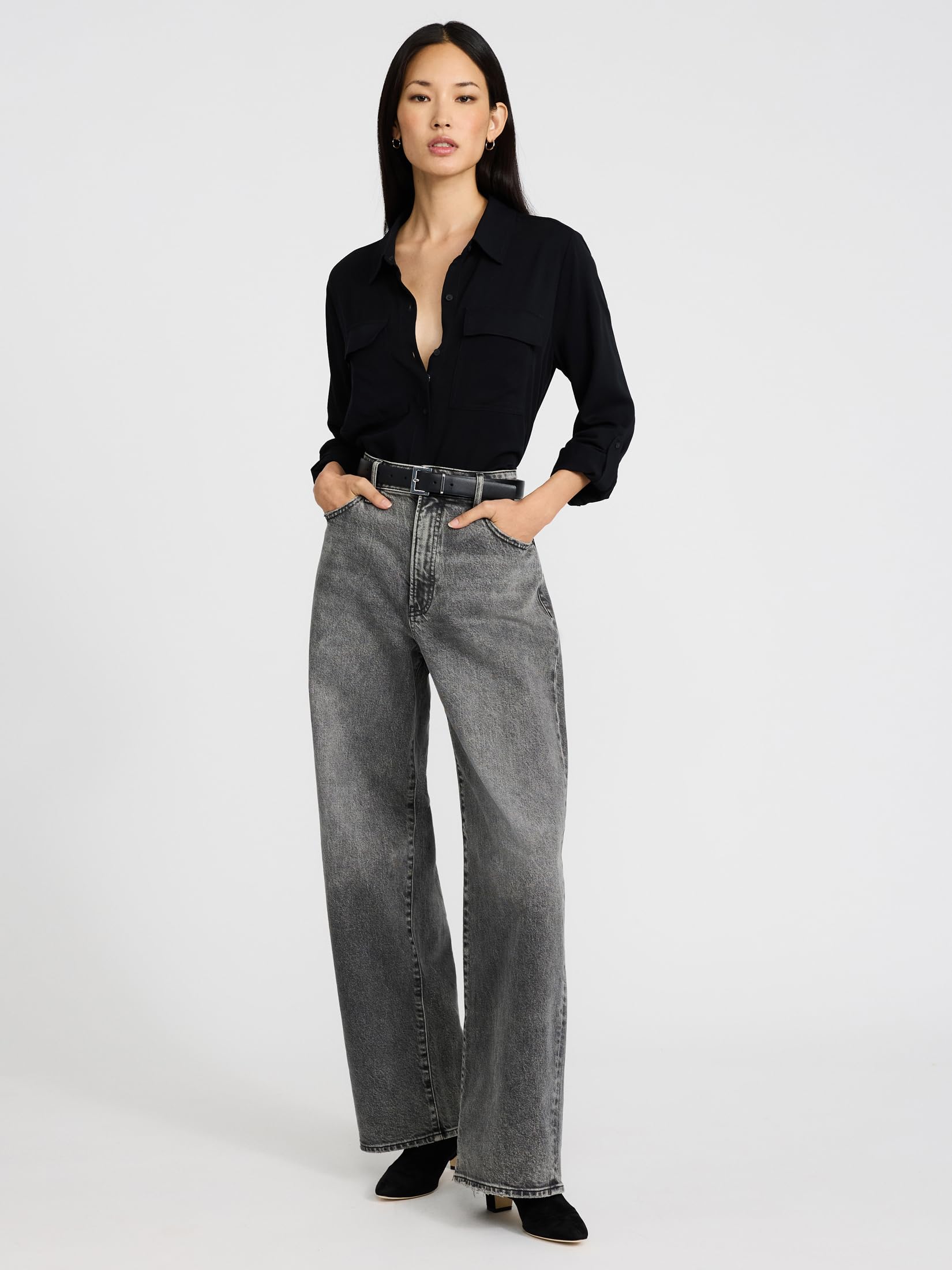 EXPRESS Women's Twill Double Flap Pocket Rolled Sleeve Utility Portofino Shirt - Image 3
